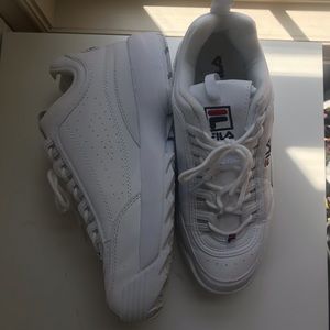 FILA Disruptor 2 Premium Sneaker SIZE 9